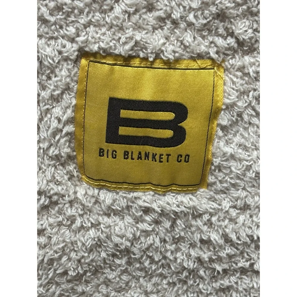 Big Blanket Co. Cozy Beige Premier Plush Long Hoodie Adult One Size EUC